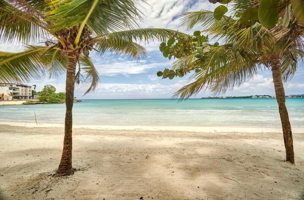 Фото Hideaway At Royalton Negril 5*