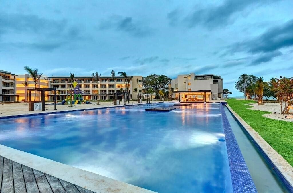 Картинка Hideaway At Royalton Negril 5*