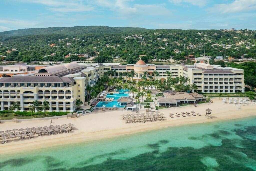 Отель JOIA Rose Hall by Iberostar 5*