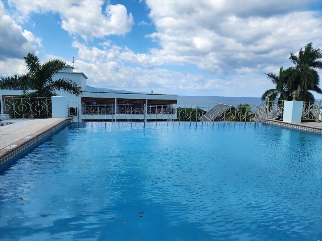 Зображення Hotel 39 Jamaica 3*