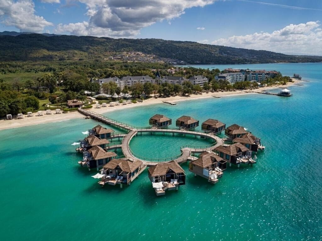 Готель Sandals South Coast 5*
