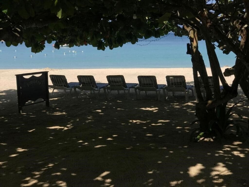 Картинка Firefly Beach Cottages & Suites 3*