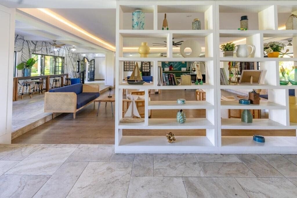 Фотографія Travellers Beach Resort 3*