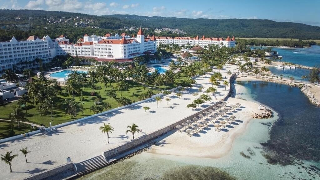 Готель Luxury Bahia Principe Runaway Bay Don Pablo Collection 5*