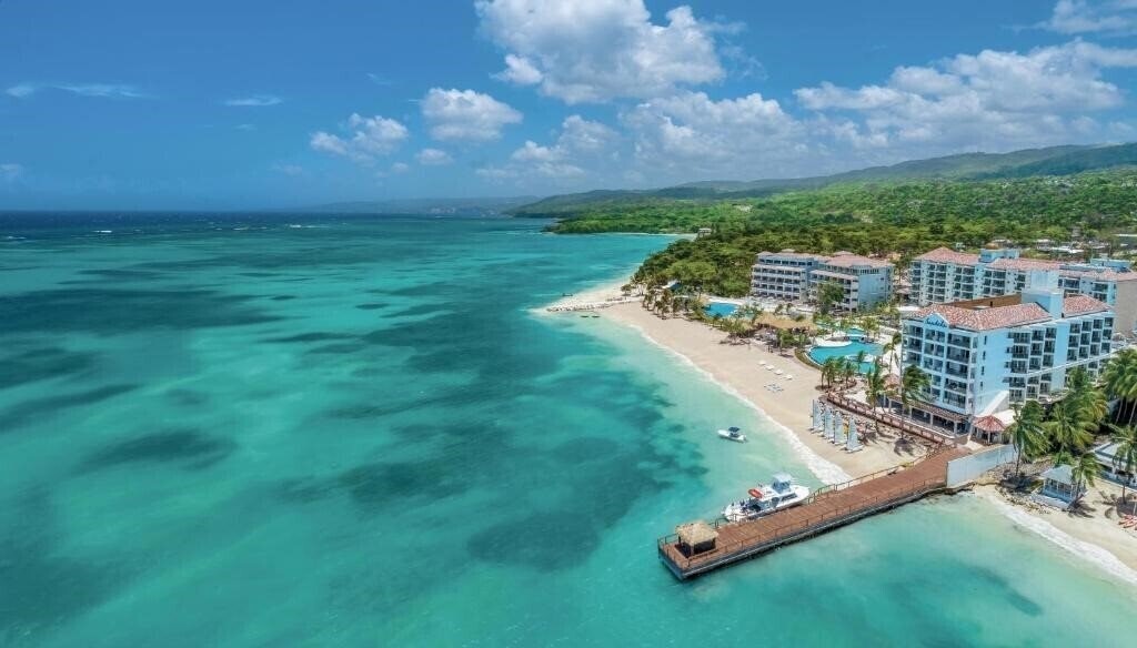 Готель Sandals Dunn's River 4*