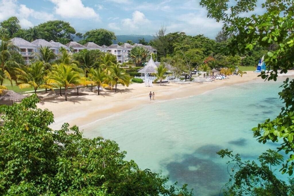 Готель Sans Souci Hotel 5*