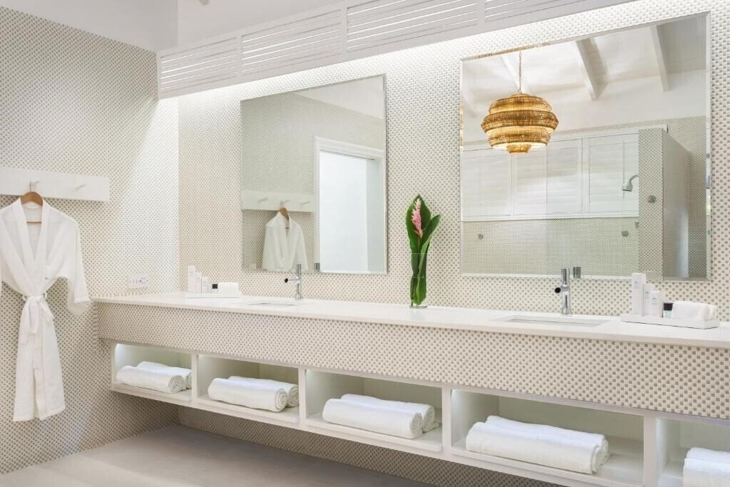 Фотографія Couples Tower Isle 4*