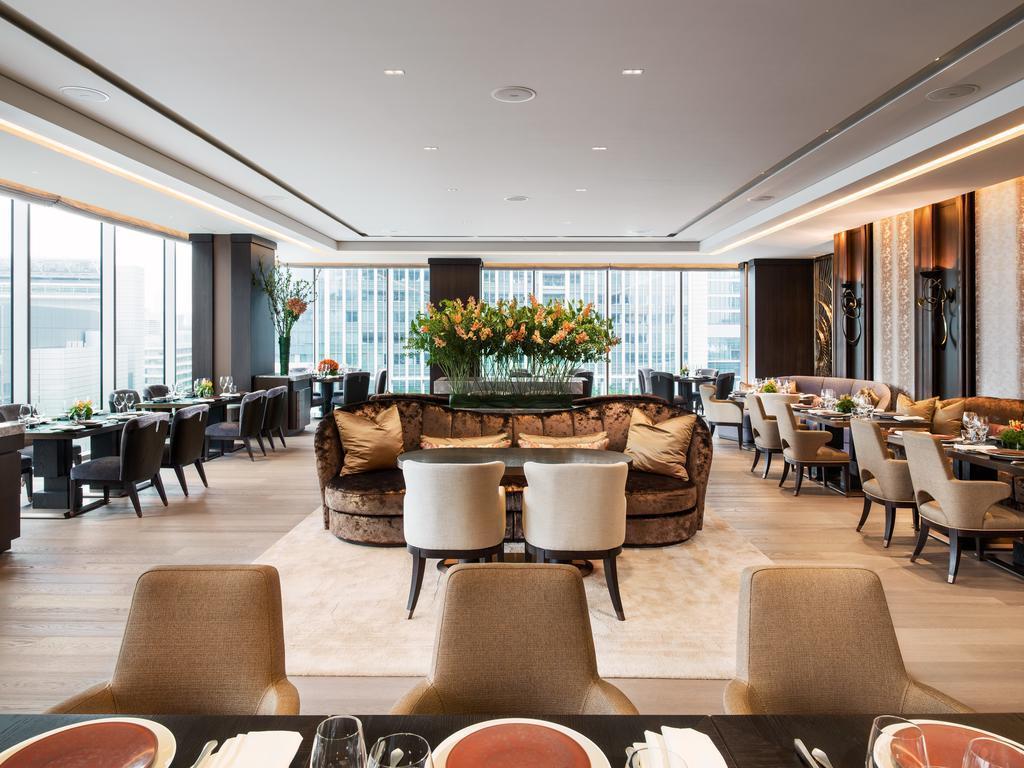 Фото Four Seasons Hotel Tokyo At Marunouchi 5*