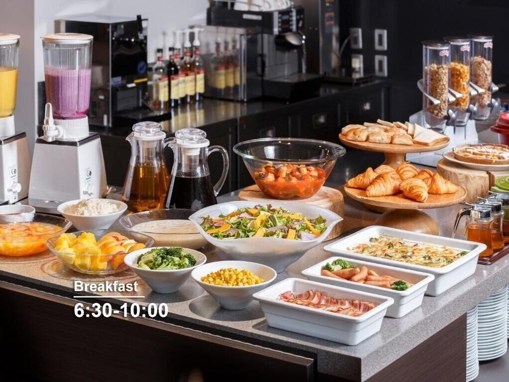 Зображення Mitsui Garden Hotel Kyobashi 4*