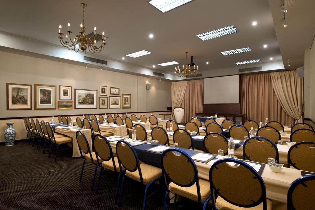 Зображення The Commodore 5*