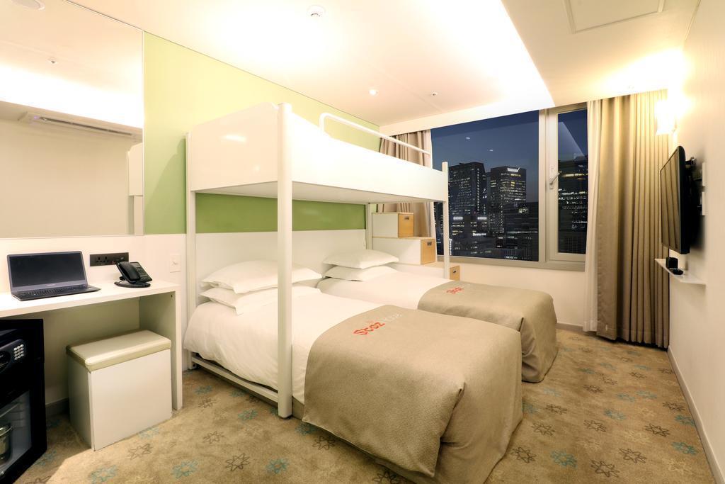 Отель Staz Hotel Myeongdong 3*